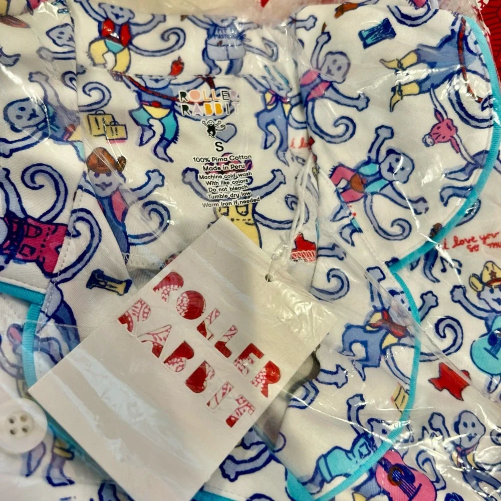 Roller Rabbit Pajamas 2- piece shorts and short sleeve Polo set Size Small - Picture 3 of 4